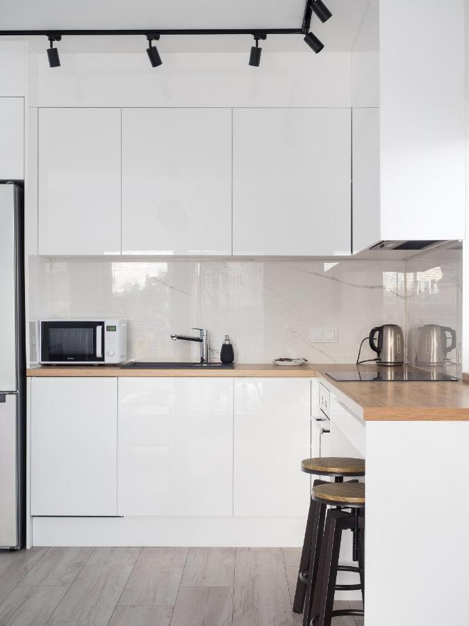 Szwedzka 22C Separate Bedroom Free Garage By Perfect Apart วอร์ซอ ภายนอก รูปภาพ