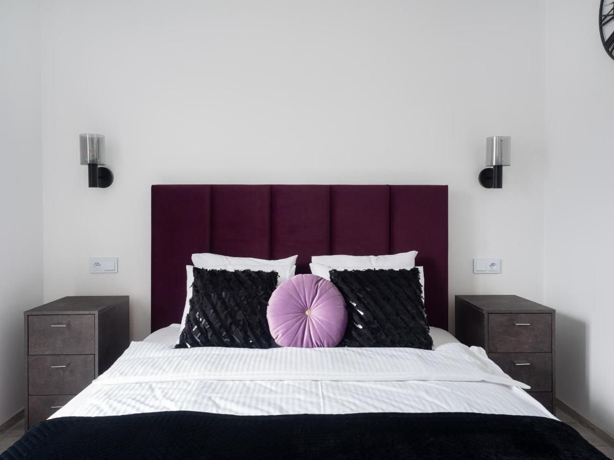 Szwedzka 22C Separate Bedroom Free Garage By Perfect Apart วอร์ซอ ภายนอก รูปภาพ